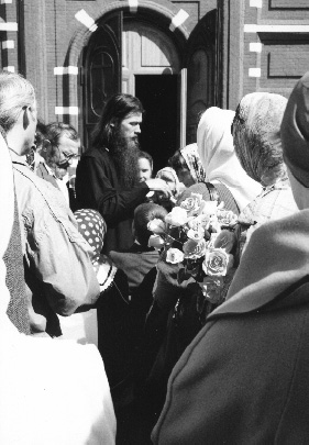 Fr. Artemy Vladimirov - Church of All Saints, at Krasnoselskaya, Moscow, Russia (1)